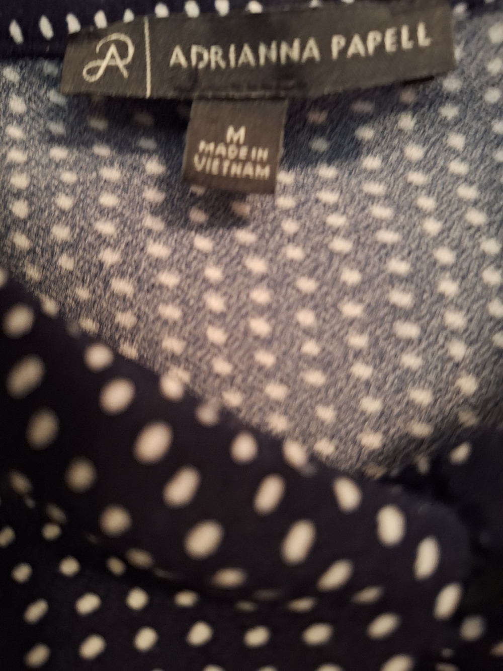 Adrianna Papell Black Sleeveless Button Front Tie-Hem Blouse - Picture 4 of 4